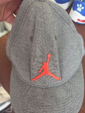 Jordan Heather Gray Cap with Bright Red Jumpman